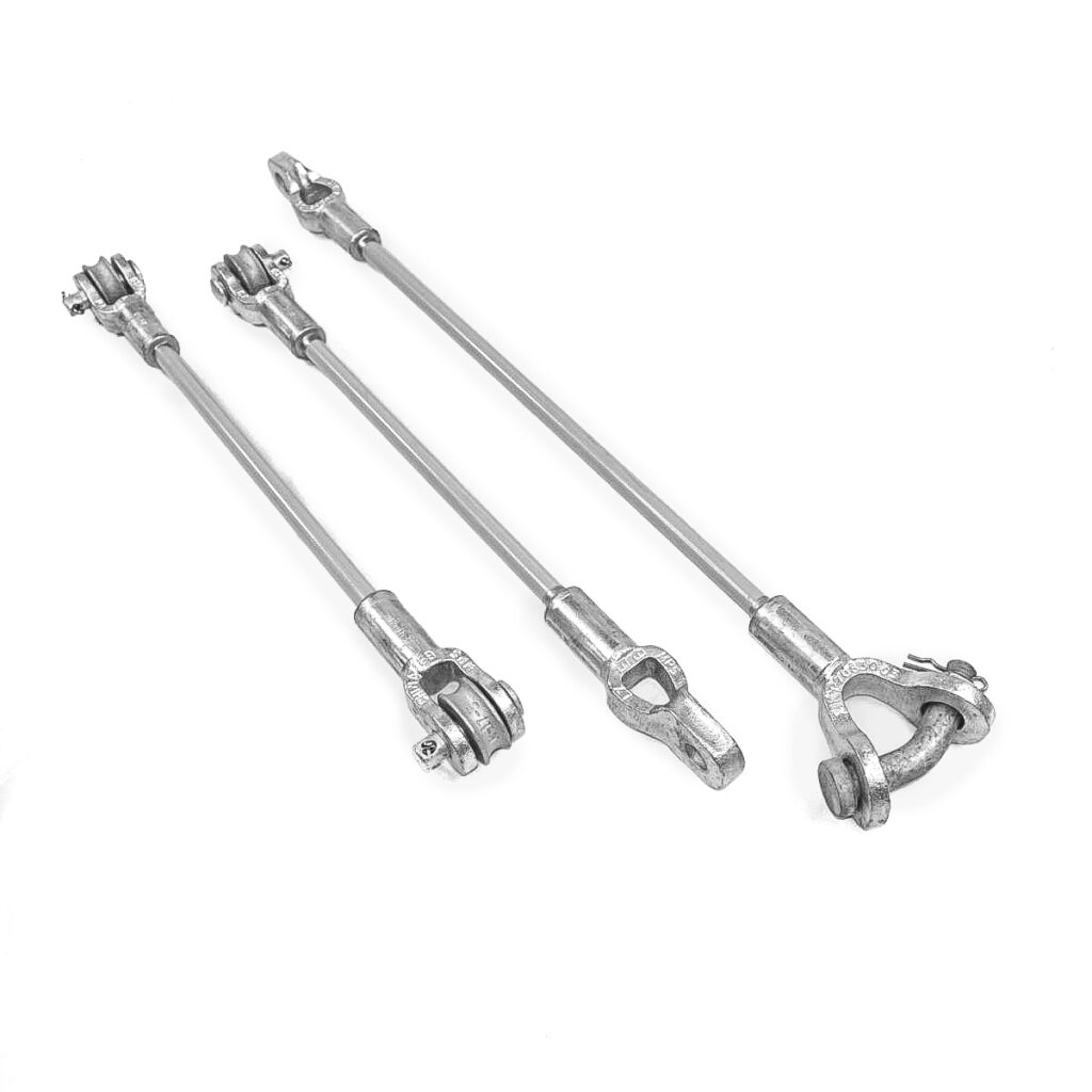 Cepa de chico del hombre que mantiene los postes en posición vertical, evitando el colapso