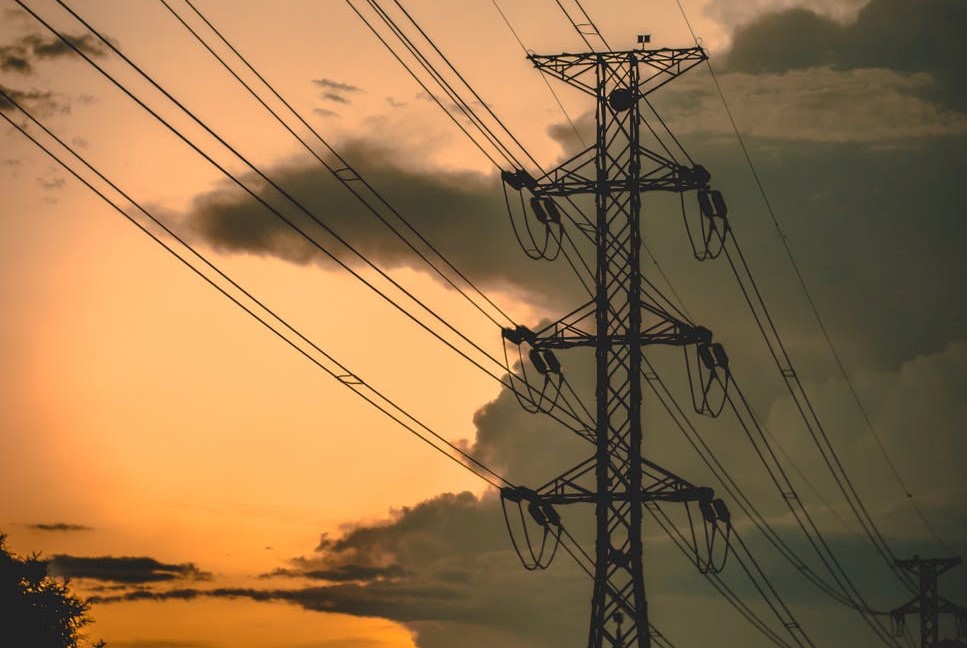 Infraestructura de líneas eléctricas para electrificación rural