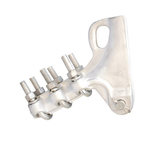 Las abrazaderas de extremo muerto aseguran las conexiones para el proyecto BESS.