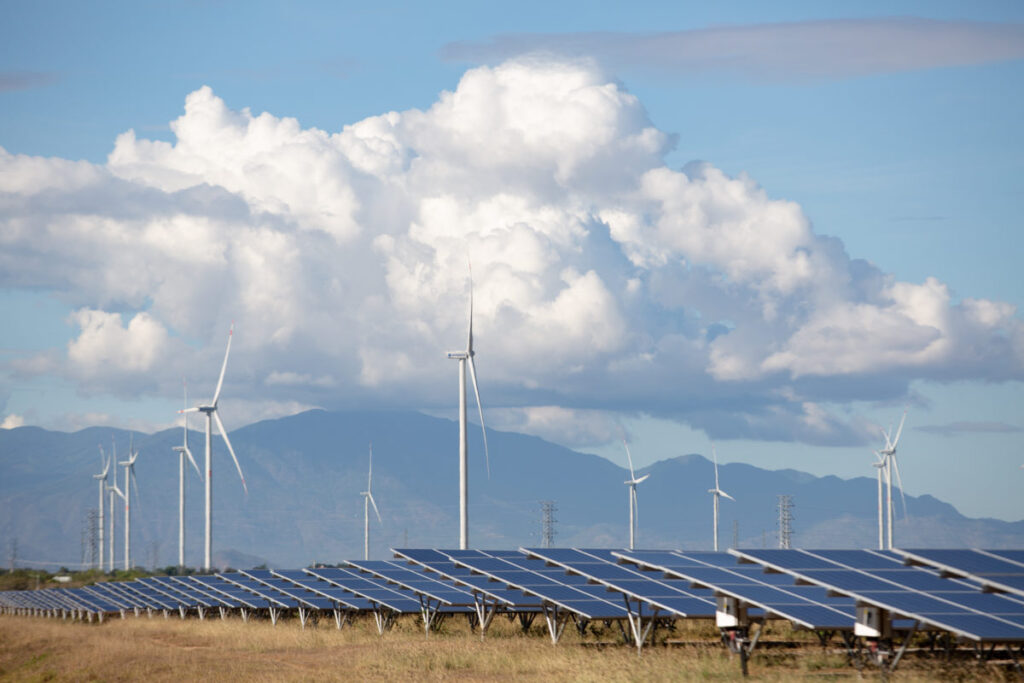 Parques solares y eólicos a gran escala