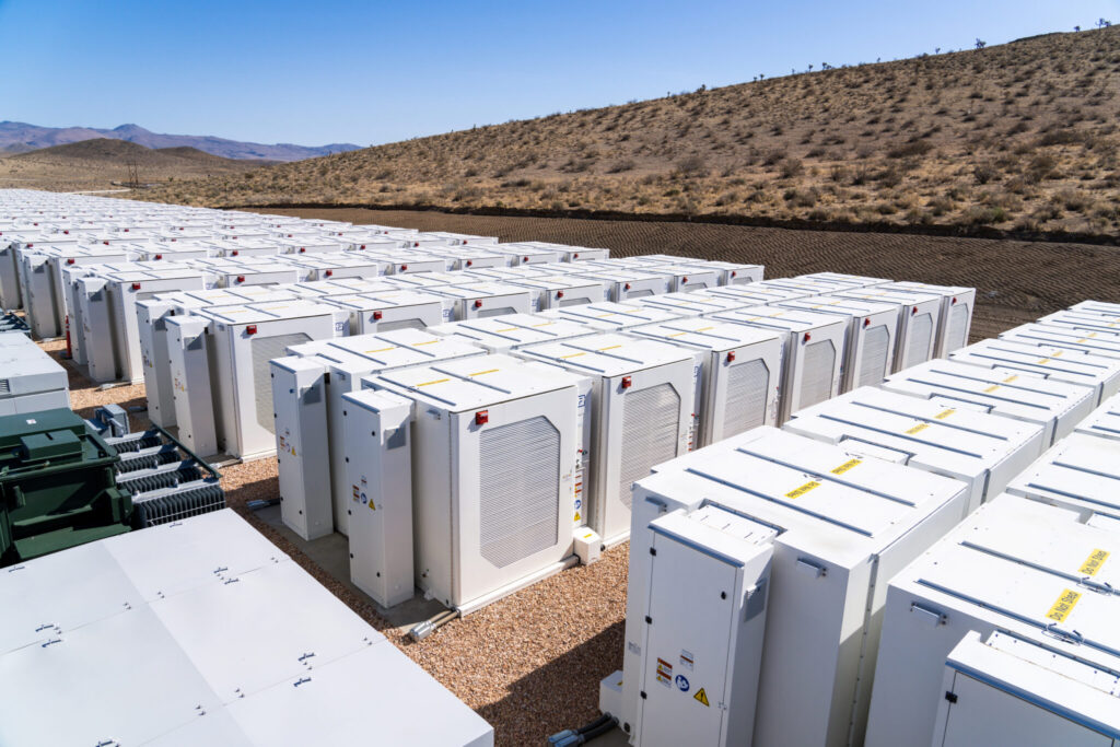 Desarrollo de sistemas de almacenamiento de energía en baterías